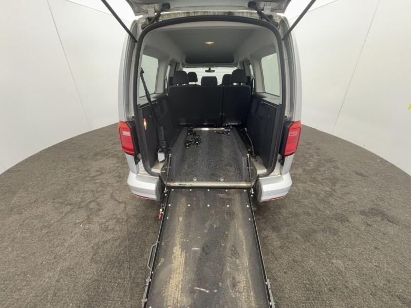 Used Volkswagen Caddy Maxi Life 2019 for sale - 76887231: Photo 2