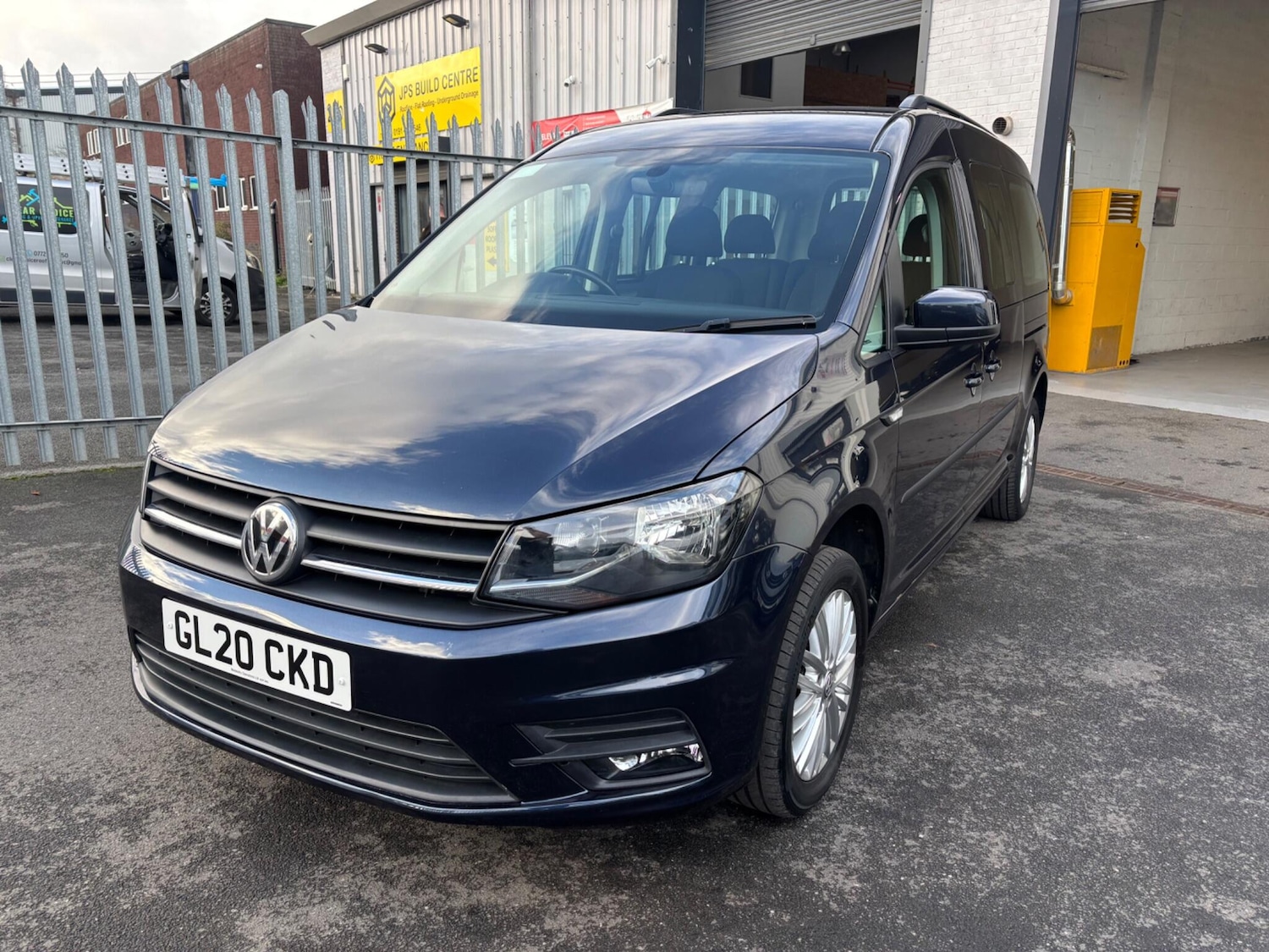 Used Volkswagen Caddy Maxi Life 2020 for sale - 76538013: Photo 5
