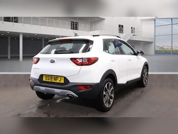 Used Kia Stonic 2019 for sale - 76485470: Photo