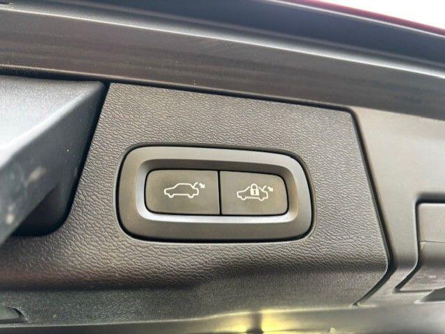 Used Volvo XC60 2018 for sale - 77203565: Photo 17