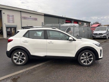 Used Kia Stonic 2019 for sale - 76994224: Photo
