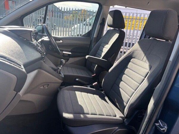 Used Ford Grand Tourneo Connect 2021 for sale - 76122049: Photo 13
