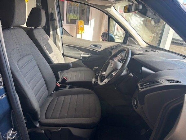 Used Ford Grand Tourneo Connect 2021 for sale - 76122049: Photo 15