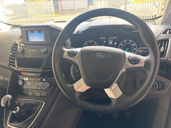 Used Ford Grand Tourneo Connect 2021 for sale - 76122049: Photo 17