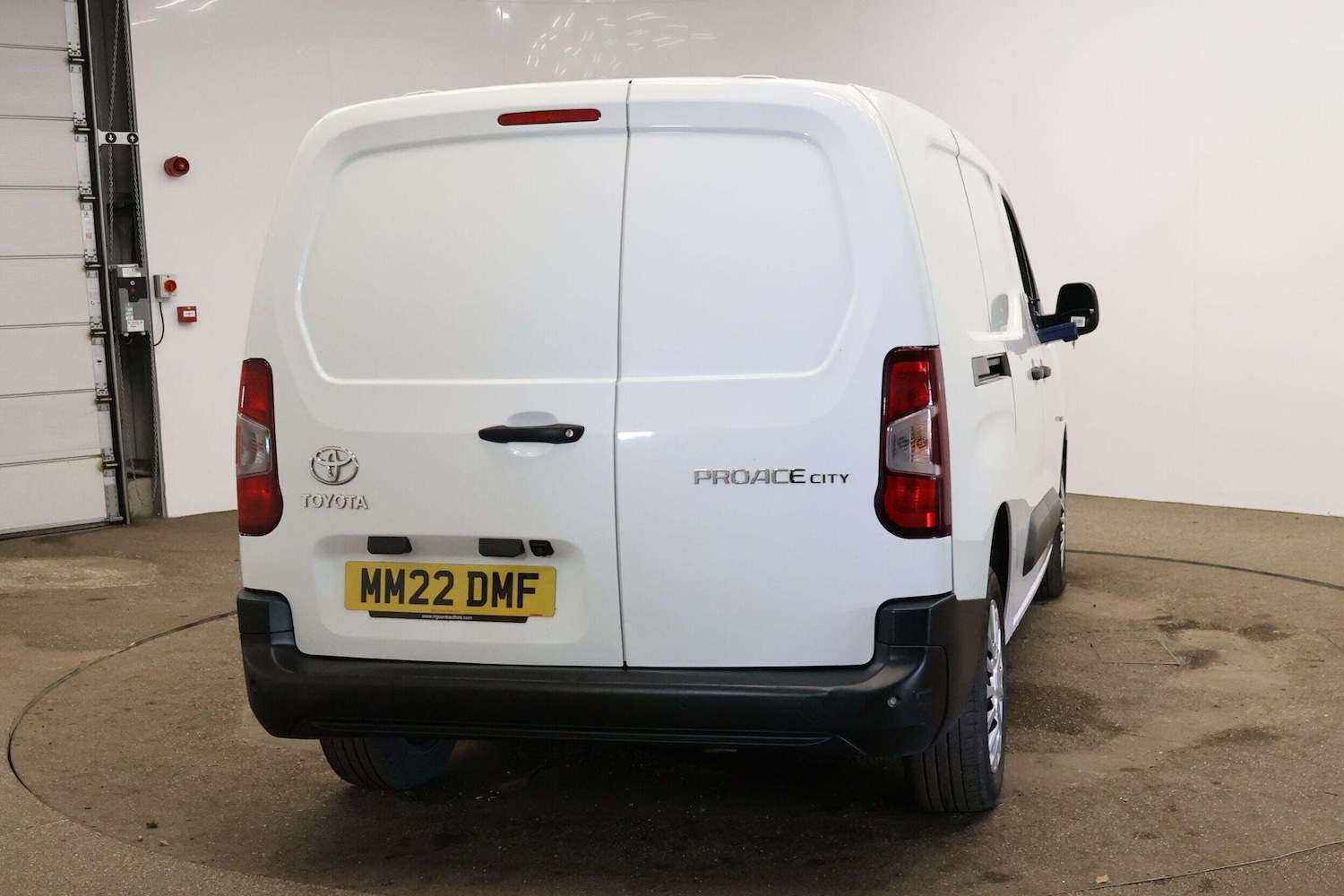 Used Toyota ProAce 2022 for sale - 76886648: Photo 2