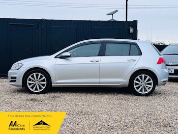 Used Volkswagen Golf  for sale - 75165064: Photo