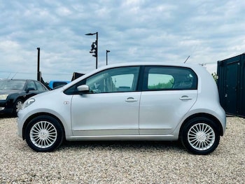 Used Volkswagen up! 2015 for sale - 78474878: Photo