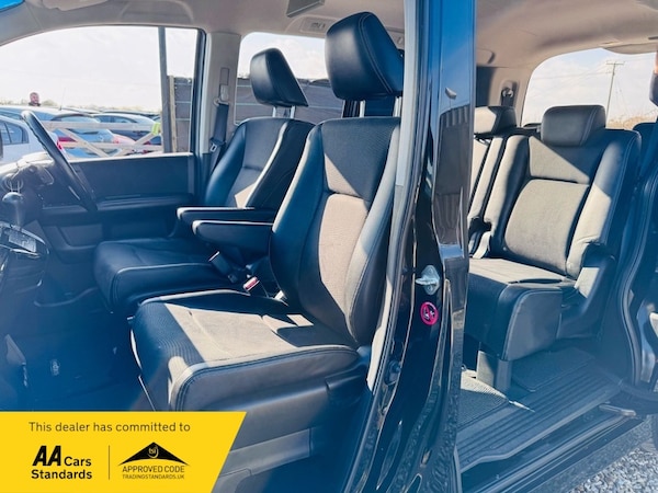 Used Honda Stepwagon 2013 for sale - 75144252: Photo 15