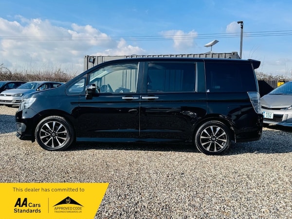 Used Honda Stepwagon 2013 for sale - 75144252: Photo 4