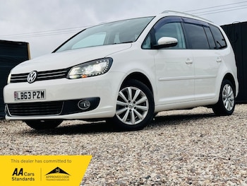 Used Volkswagen Touran  for sale - 75165031: Photo