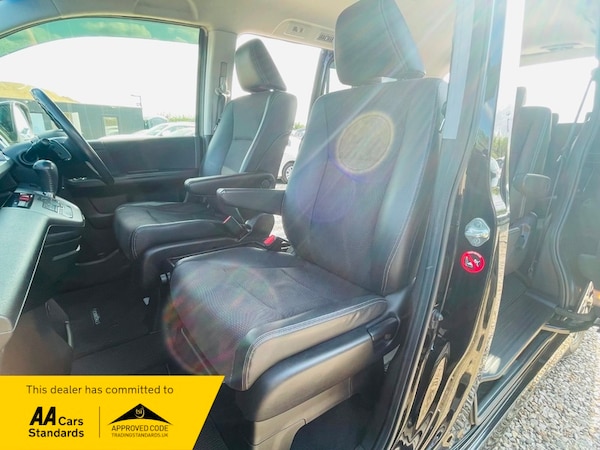 Used Honda Stepwagon 2012 for sale - 75265392: Photo 16