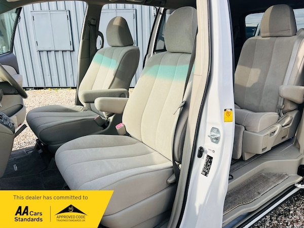 Used Toyota Estima 2010 for sale - 75243184: Photo 12