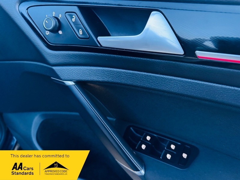 Used Volkswagen Golf 2015 for sale - 77166063: Photo 14