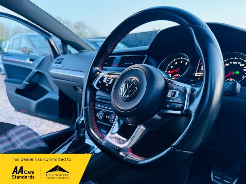 Used Volkswagen Golf 2015 for sale - 77166063: Photo 17