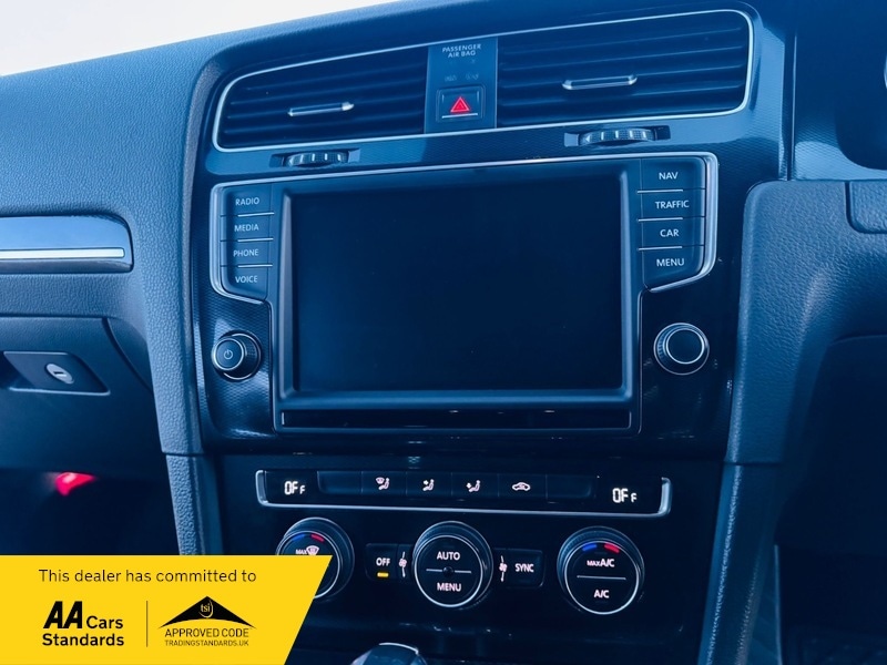 Used Volkswagen Golf 2015 for sale - 77166063: Photo 19