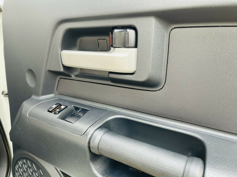 Used Toyota FJ Cruiser 2015 for sale - 77277004: Photo 22