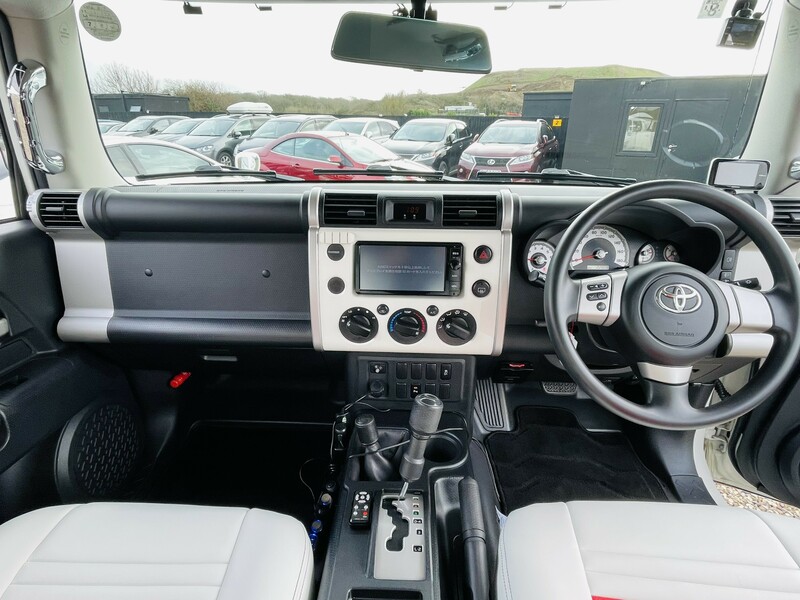 Used Toyota FJ Cruiser 2015 for sale - 77277004: Photo 23