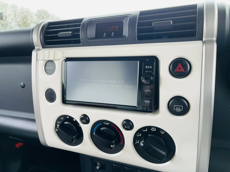 Used Toyota FJ Cruiser 2015 for sale - 77277004: Photo 28