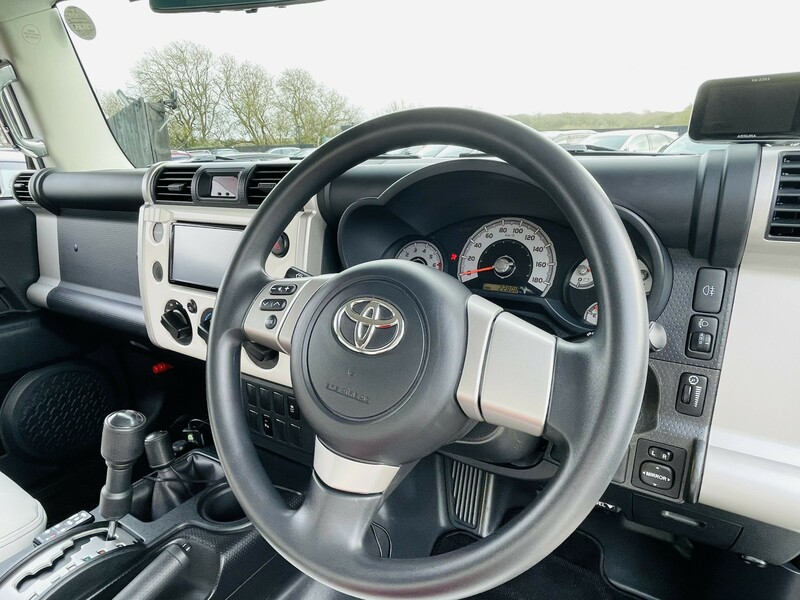 Used Toyota FJ Cruiser 2015 for sale - 77277004: Photo 30