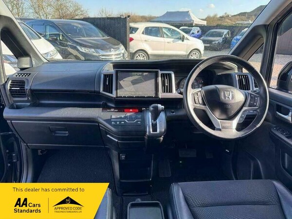 Used Honda Stepwagon 2012 for sale - 75144256: Photo 15