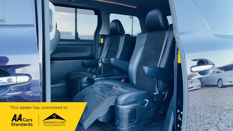 Used Toyota Vellfire 2014 for sale - 76798971: Photo 12