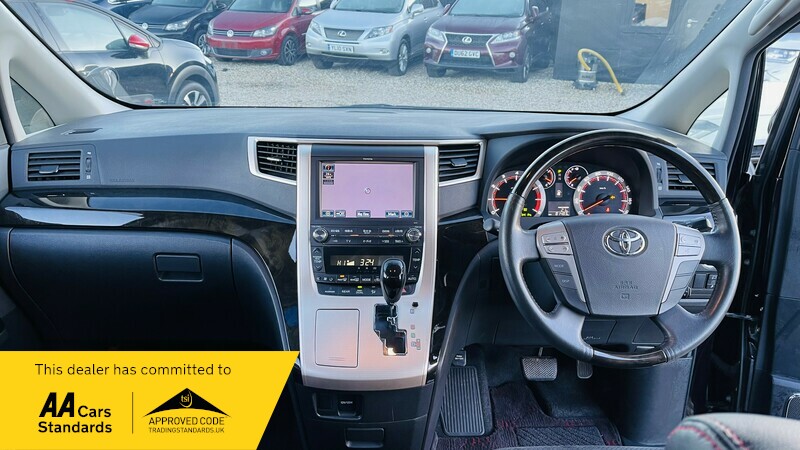 Used Toyota Vellfire 2014 for sale - 76798971: Photo 15