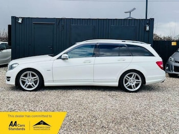 Used Mercedes-Benz C Class 2012 for sale - 79152581: Photo