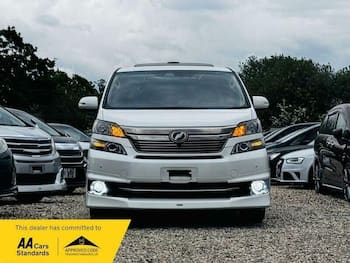 Used Toyota Vellfire 2013 for sale - 79709970: Photo