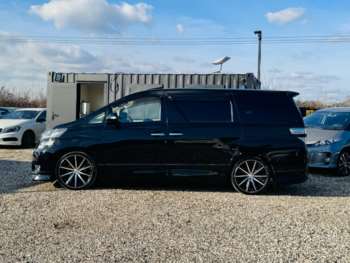 Used Toyota Vellfire 2014 for sale - 73893732: Photo