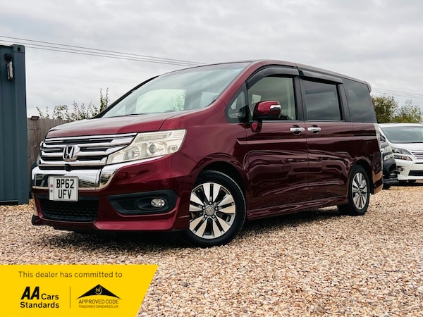 Used Honda Stepwagon 2012 for sale - 75243195: Photo 4