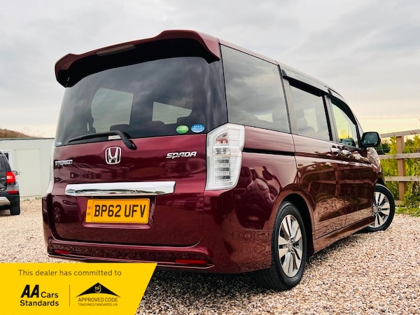 Used Honda Stepwagon 2012 for sale - 75243195: Photo 8