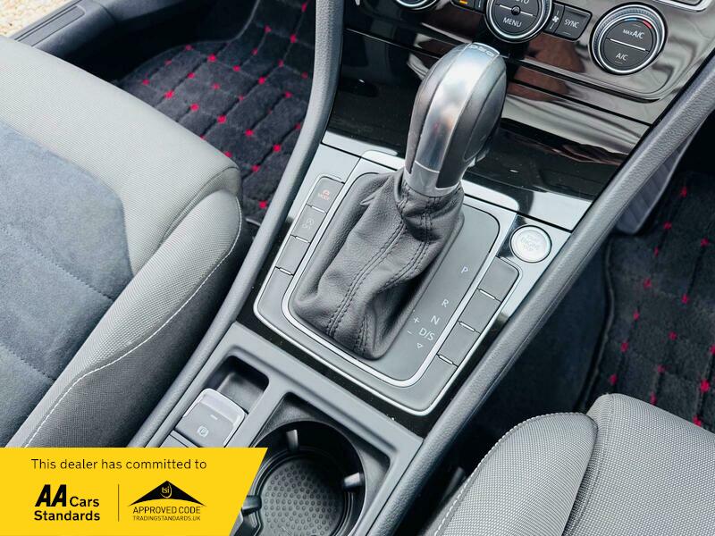 Used Volkswagen Golf 2015 for sale - 76029855: Photo 21