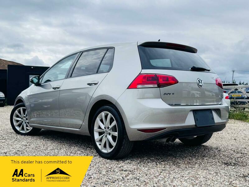 Used Volkswagen Golf 2015 for sale - 76029855: Photo 5