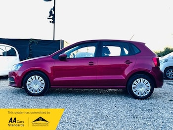 Used Volkswagen Polo 2015 for sale - 75516535: Photo
