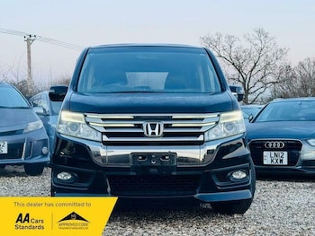Used Honda Stepwagon 2014 for sale - 79152585: Photo