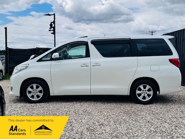 Used Toyota Alphard 2013 for sale - 75488714: Photo 4