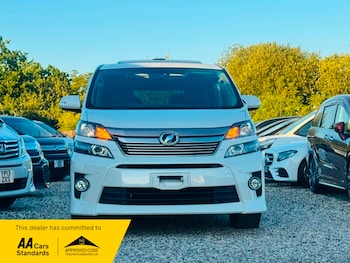Used Toyota Vellfire 2014 for sale - 79142888: Photo