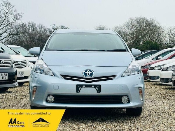 Used Toyota Prius 2024 for sale - 75243169: Photo 2