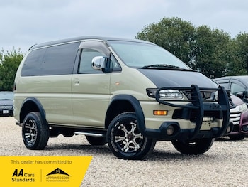 Used Mitsubishi Delica 2006 for sale - 78583810: Photo