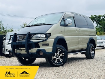 Used Mitsubishi Delica 2006 for sale - 78583810: Photo