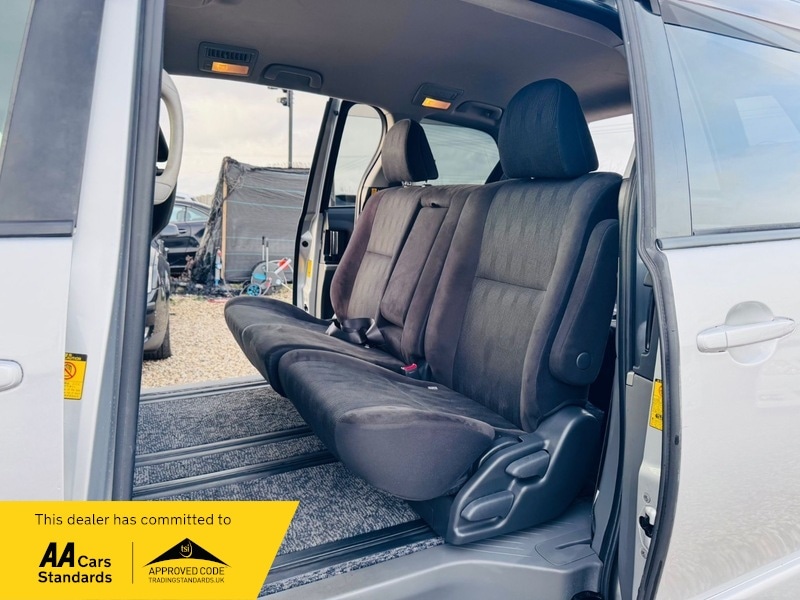 Used Toyota Estima 2010 for sale - 77065460: Photo 11