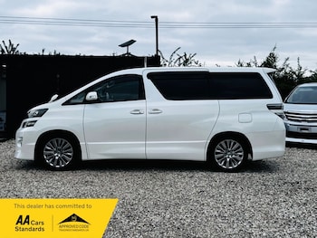 Used Toyota Vellfire 2013 for sale - 78545027: Photo