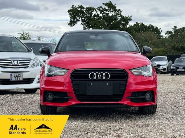 Used Audi A1 2015 for sale - 76098377: Photo 2