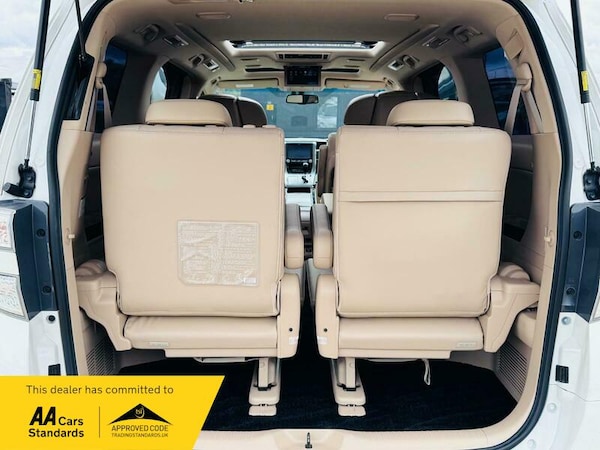 Used Toyota Vellfire 2014 for sale - 76197391: Photo 10