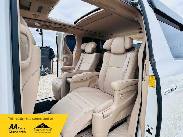 Used Toyota Vellfire 2014 for sale - 76197391: Photo 13