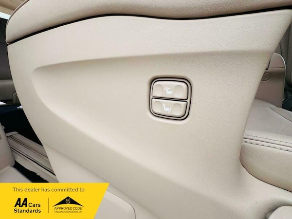Used Toyota Vellfire 2014 for sale - 76197391: Photo 14