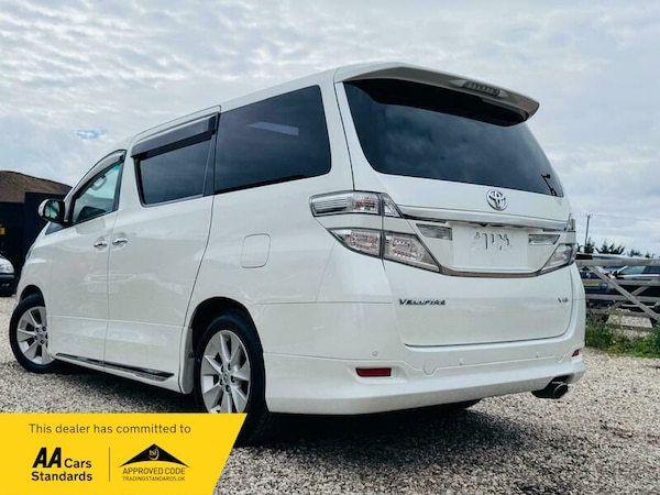 Used Toyota Vellfire 2014 for sale - 76197391: Photo 5