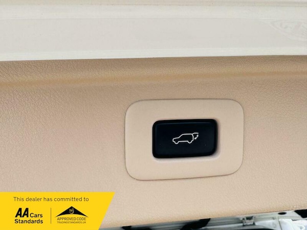 Used Toyota Vellfire 2014 for sale - 76197391: Photo 9
