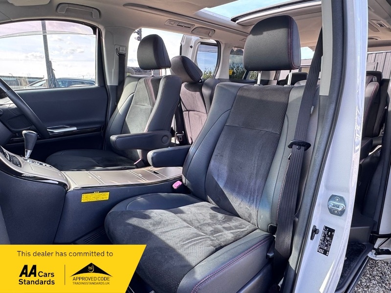 Used Toyota Vellfire 2013 for sale - 76029783: Photo 14