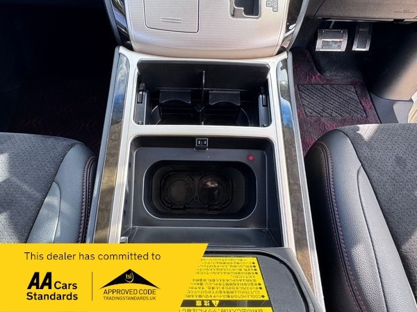 Used Toyota Vellfire 2013 for sale - 76029783: Photo 19